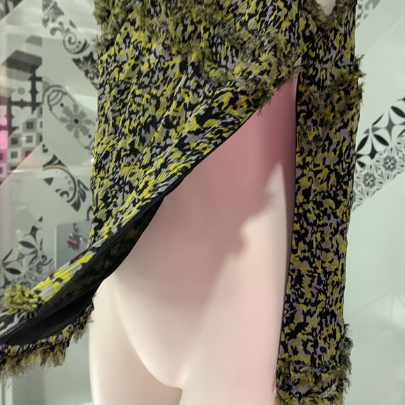 Gorgeous Vintage 100% Silk Spaghetti Straps Tank Top cami print frilly d… - Picture 6 of 10